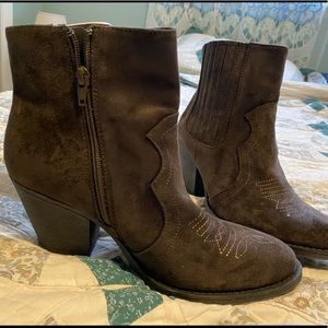 SO Network Women’s boots